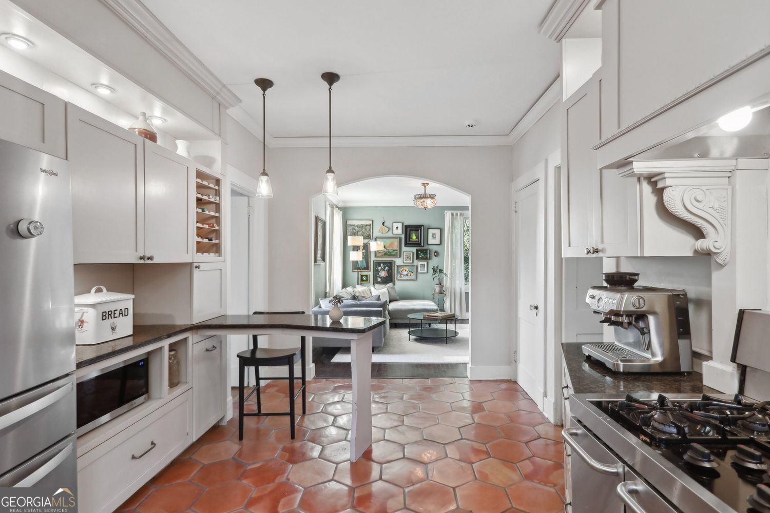 Avondale Estates, Georgia 30002, United States, 5 Bedrooms Bedrooms, ,5 BathroomsBathrooms,Residential,Pending,119574