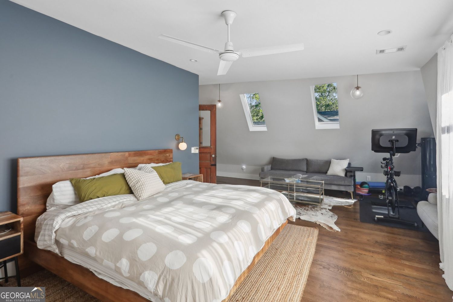 Avondale Estates, Georgia 30002, United States, 5 Bedrooms Bedrooms, ,5 BathroomsBathrooms,Residential,Pending,119574