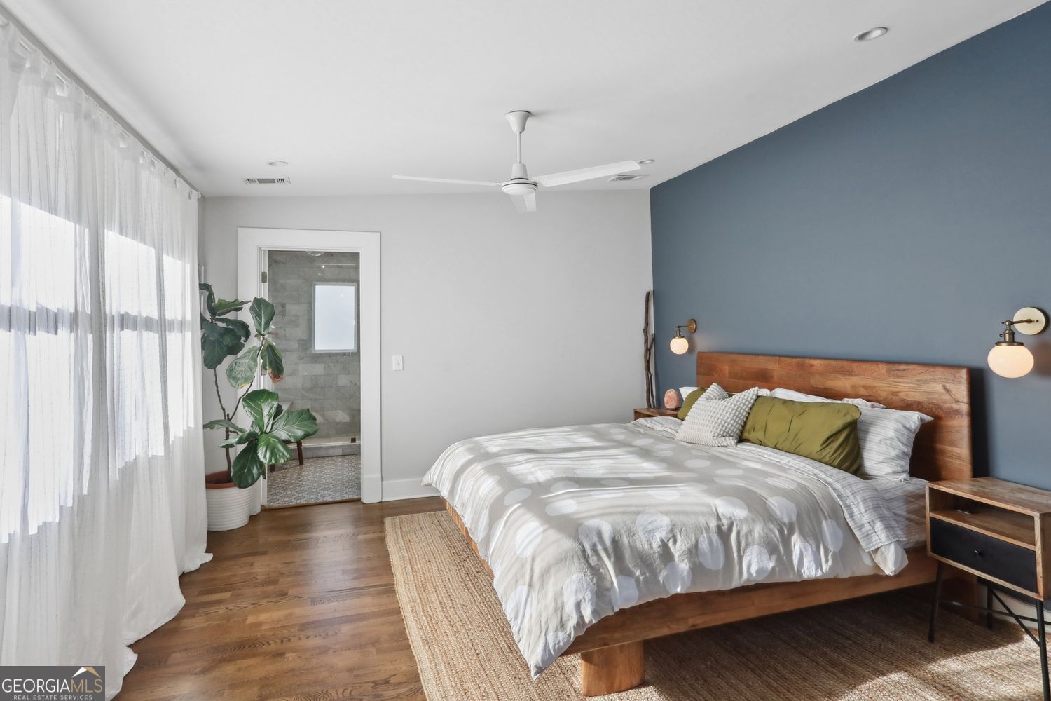 Avondale Estates, Georgia 30002, United States, 5 Bedrooms Bedrooms, ,5 BathroomsBathrooms,Residential,Pending,119574