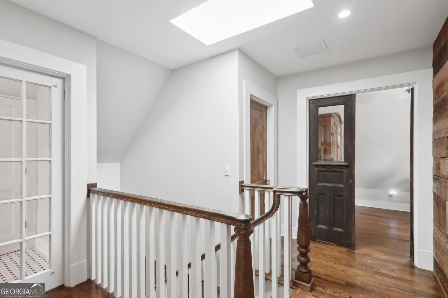 Avondale Estates, Georgia 30002, United States, 5 Bedrooms Bedrooms, ,5 BathroomsBathrooms,Residential,Pending,119574