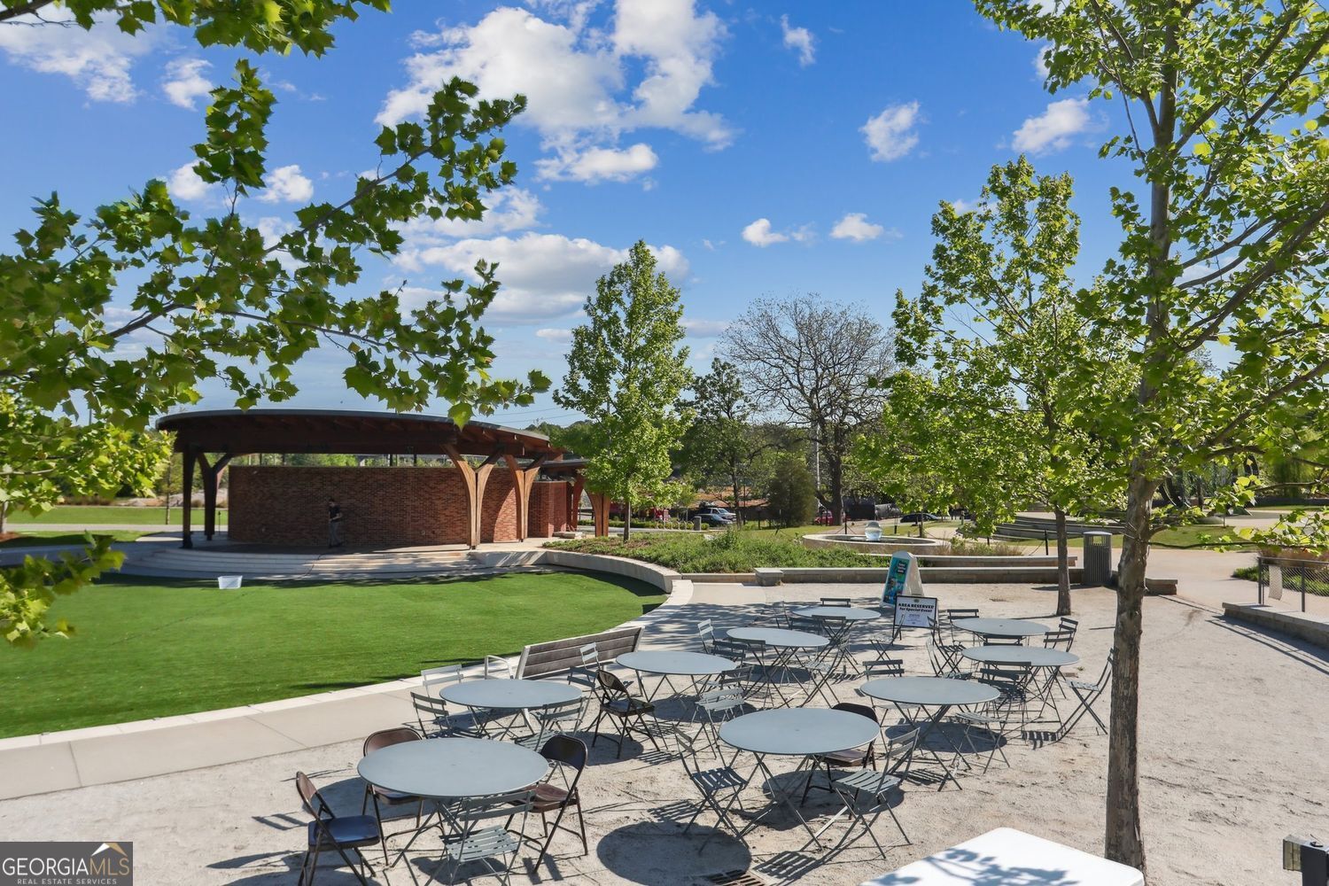 Avondale Estates, Georgia 30002, United States, 5 Bedrooms Bedrooms, ,5 BathroomsBathrooms,Residential,Pending,119574