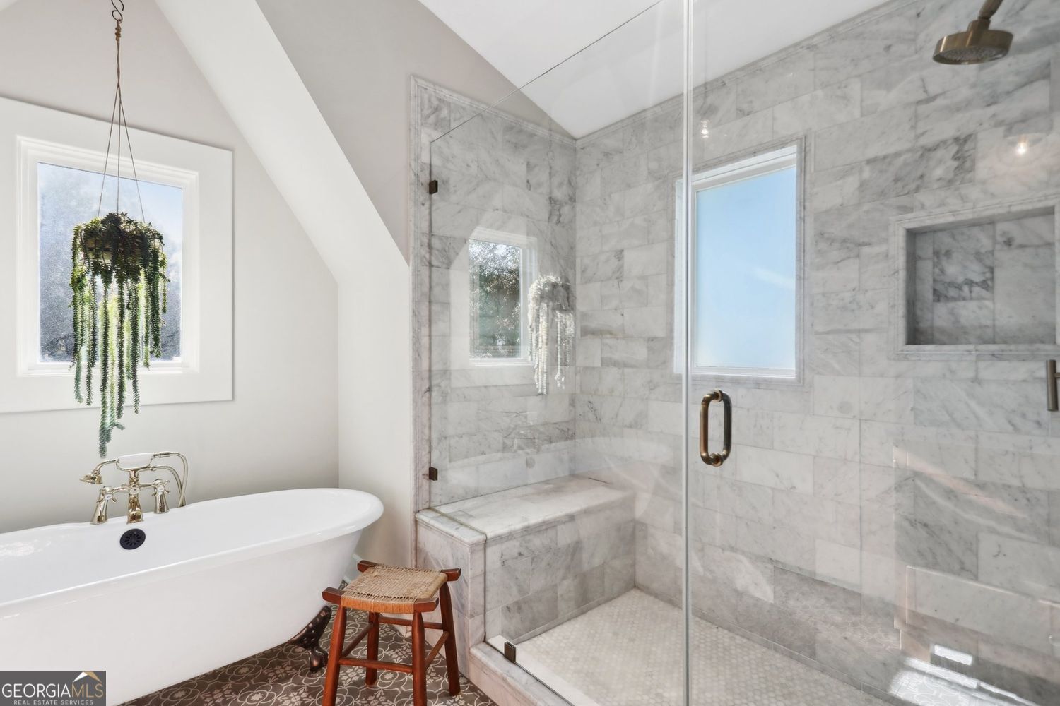 Avondale Estates, Georgia 30002, United States, 5 Bedrooms Bedrooms, ,5 BathroomsBathrooms,Residential,Pending,119574