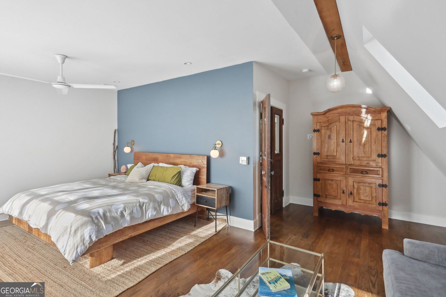 Avondale Estates, Georgia 30002, United States, 5 Bedrooms Bedrooms, ,5 BathroomsBathrooms,Residential,Pending,119574