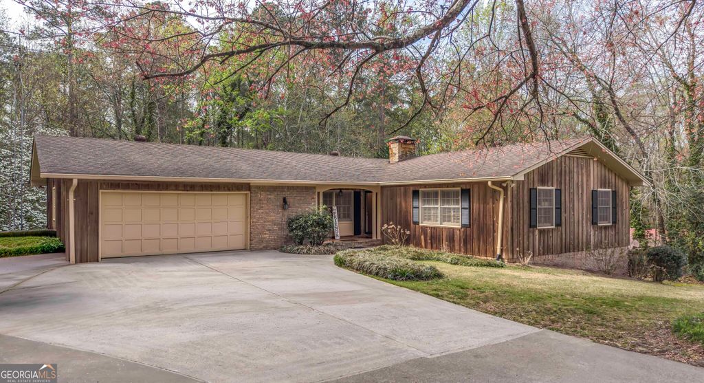 Photo of 811 Laurel Street, Bremen, GA 30110 (MLS # 10721217)