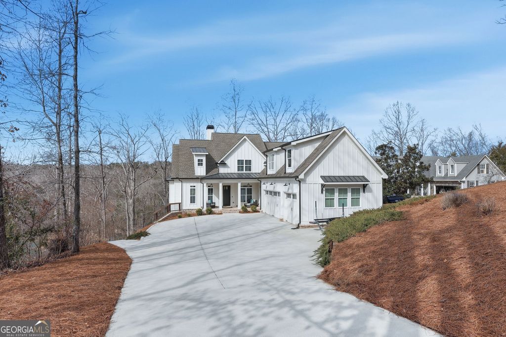 Photo of 5575 Chestatee Landing Drive, Gainesville, GA 30506 (MLS # 10754237)