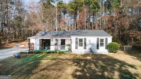 Photo of 3184 Newcastle Way, Snellville, GA 30039 (MLS # 10672922)
