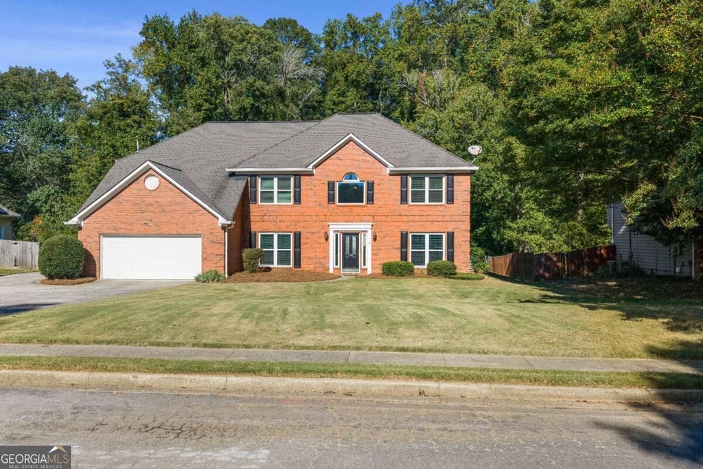 Photo of 990 Allenbrook Lane, Roswell, GA 30075 (MLS # 10873364)