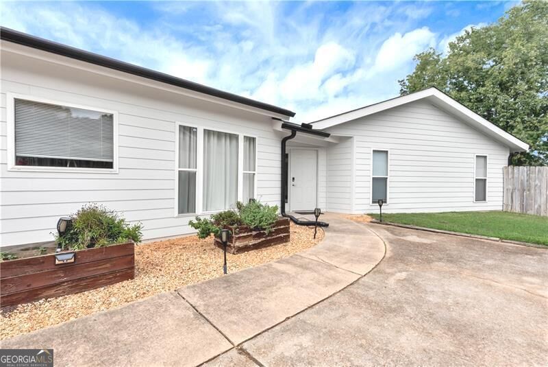 5640 Raintree TRCE