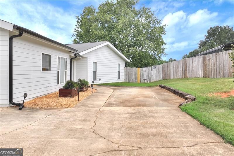 5640 Raintree TRCE