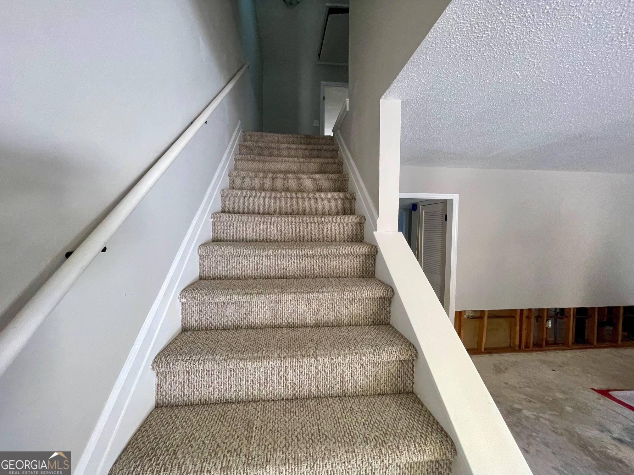 CHATTAHOOCHEE CHASE - Residential