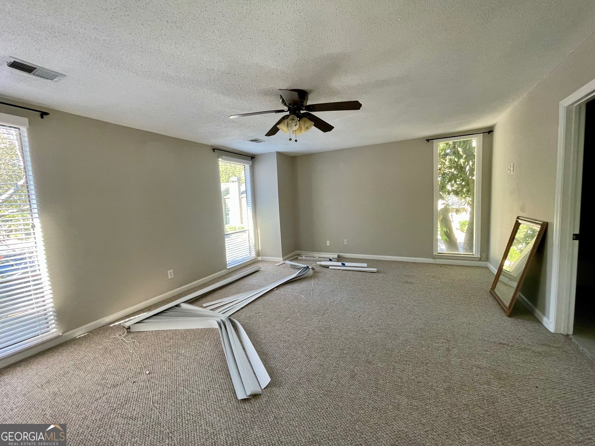 CHATTAHOOCHEE CHASE - Residential