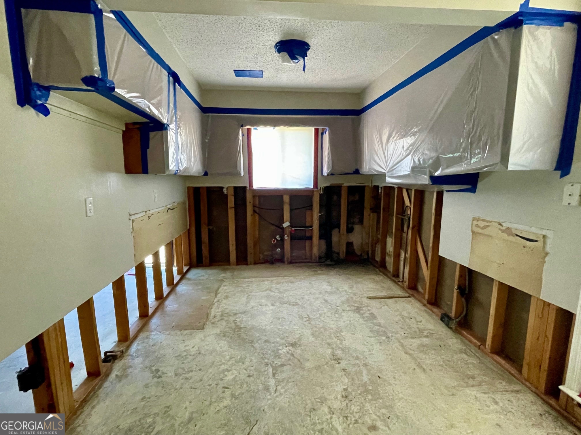 CHATTAHOOCHEE CHASE - Residential