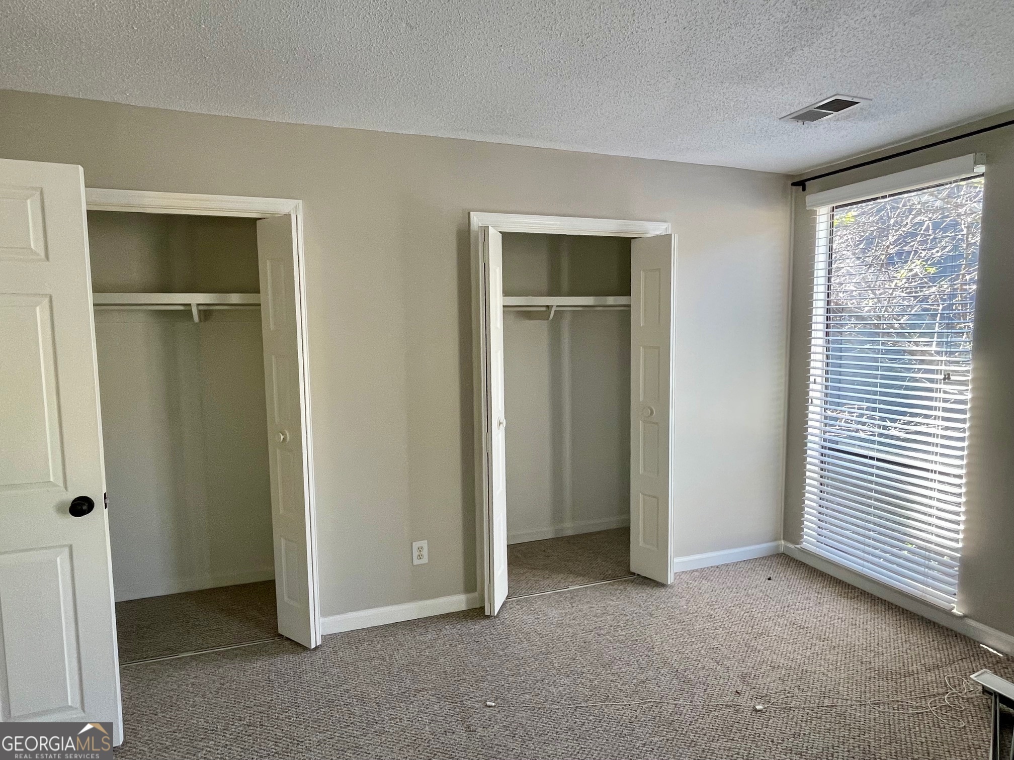 CHATTAHOOCHEE CHASE - Residential