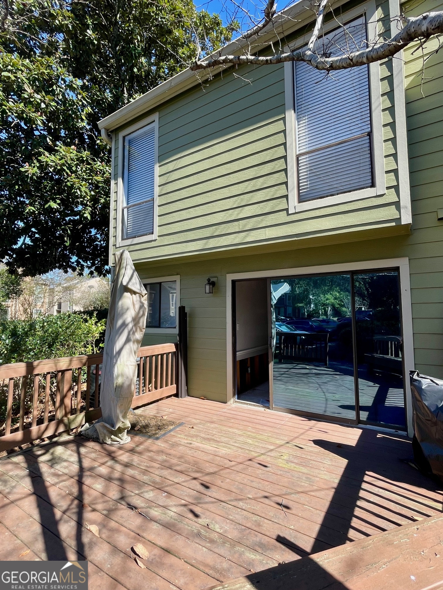 CHATTAHOOCHEE CHASE - Residential