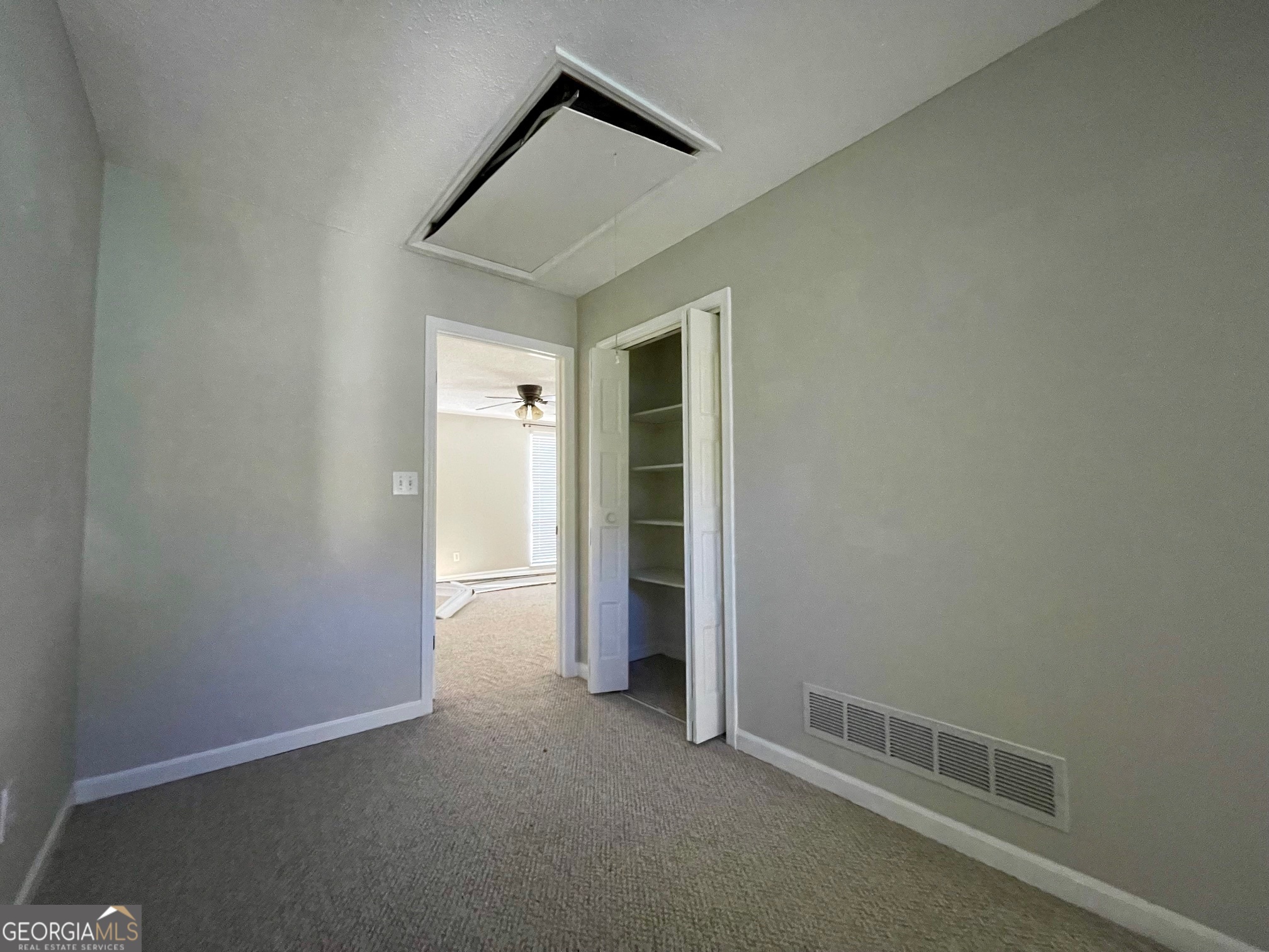 CHATTAHOOCHEE CHASE - Residential