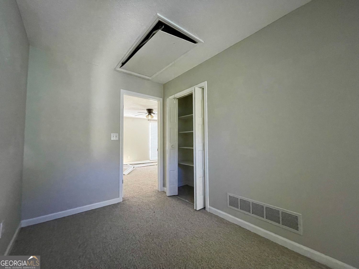 CHATTAHOOCHEE CHASE - Residential