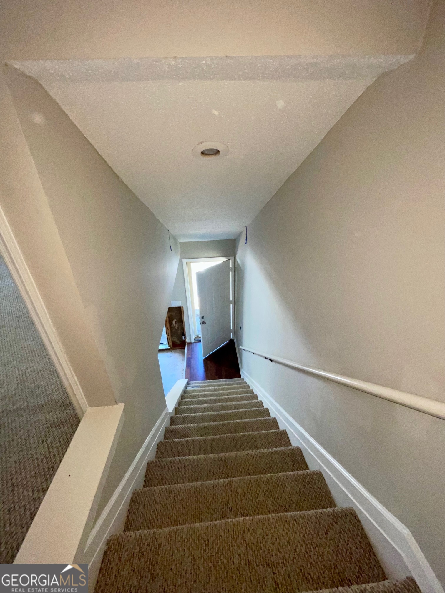 CHATTAHOOCHEE CHASE - Residential