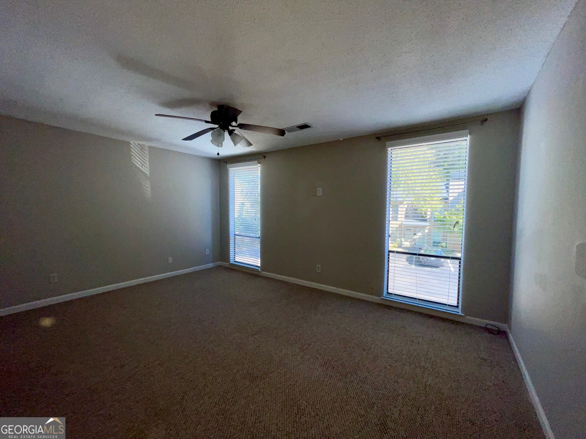 CHATTAHOOCHEE CHASE - Residential