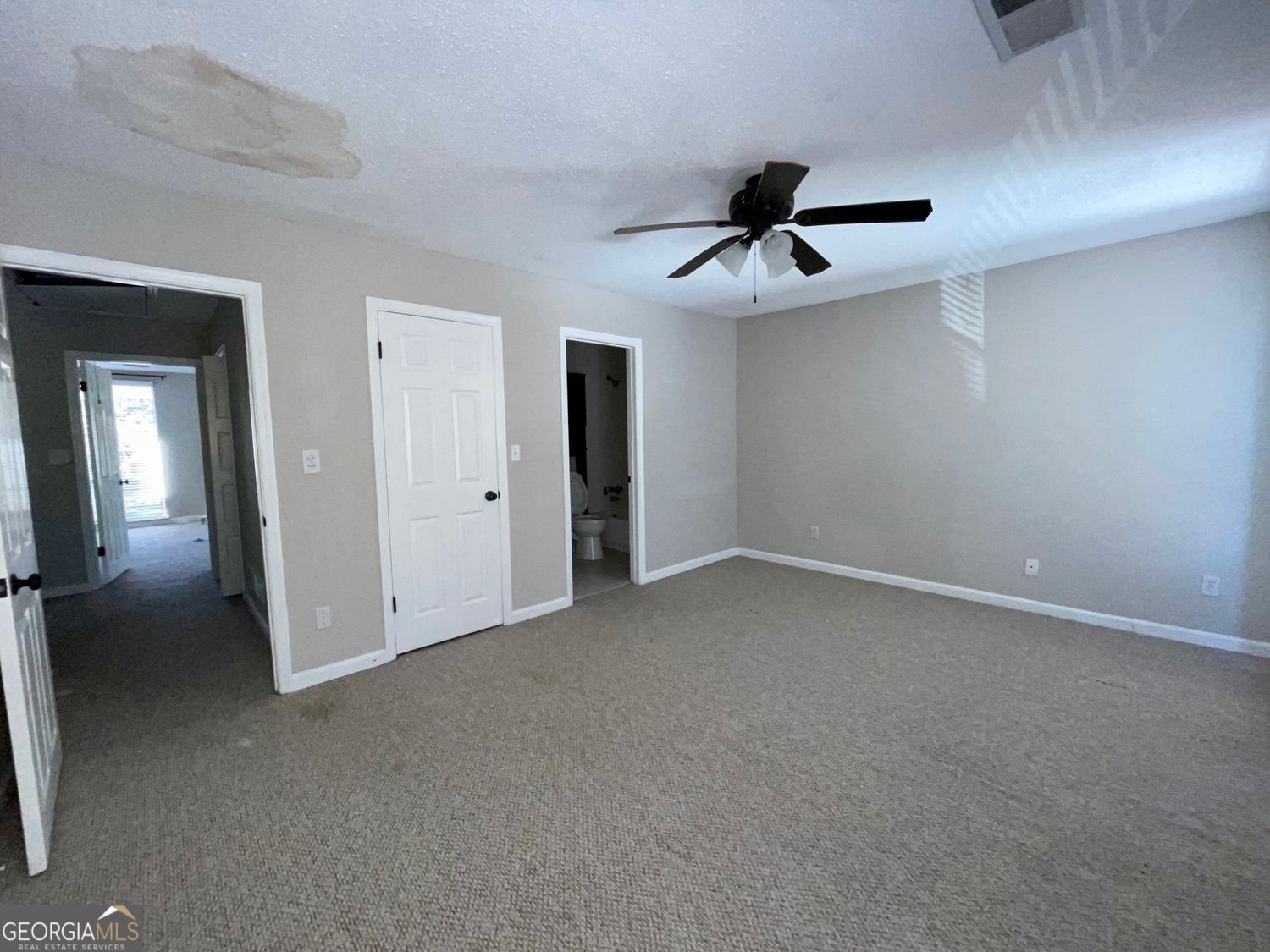 CHATTAHOOCHEE CHASE - Residential