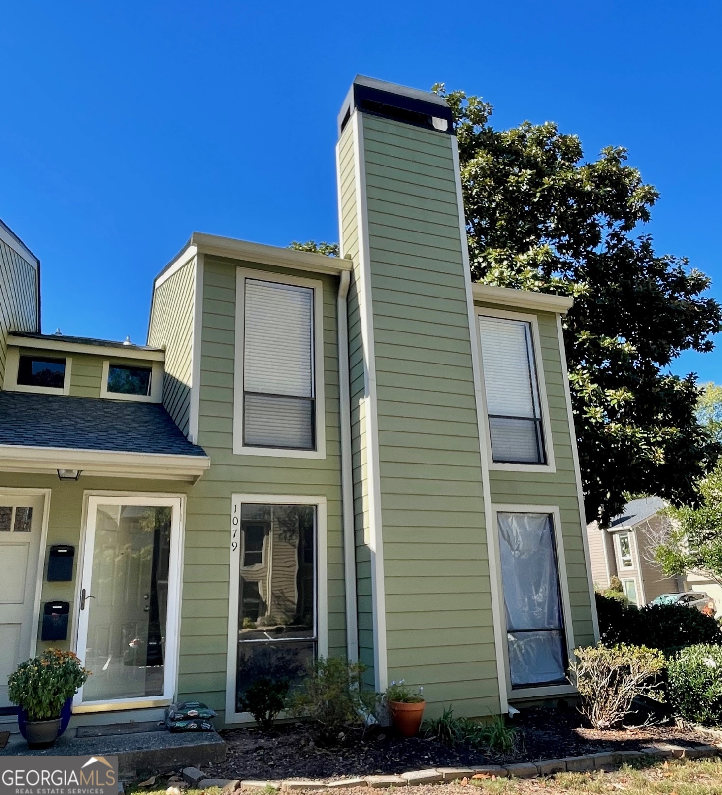 CHATTAHOOCHEE CHASE - Residential