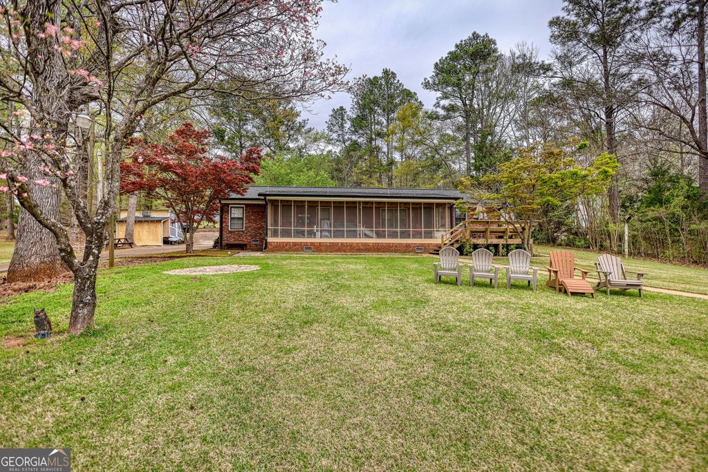 Photo of 1665 County Line Ext, Mansfield, GA 30055 (MLS # 10723100)