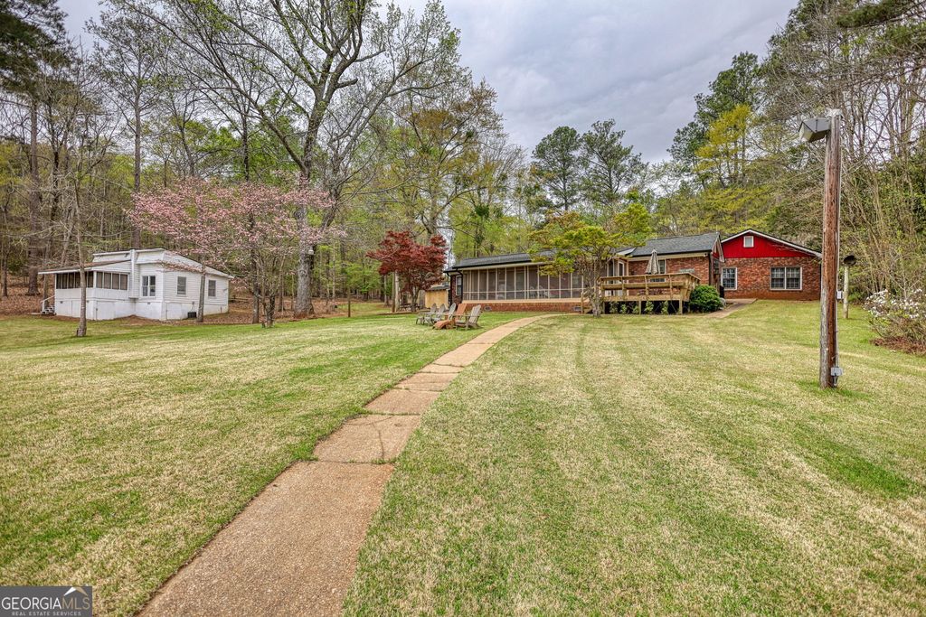Photo of 1665 County Line Ext, Mansfield, GA 30055 (MLS # 10723100)