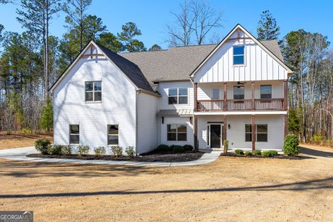 Photo of 165 Durham Estates Drive, Sharpsburg, GA 30277 (MLS # 10698149)