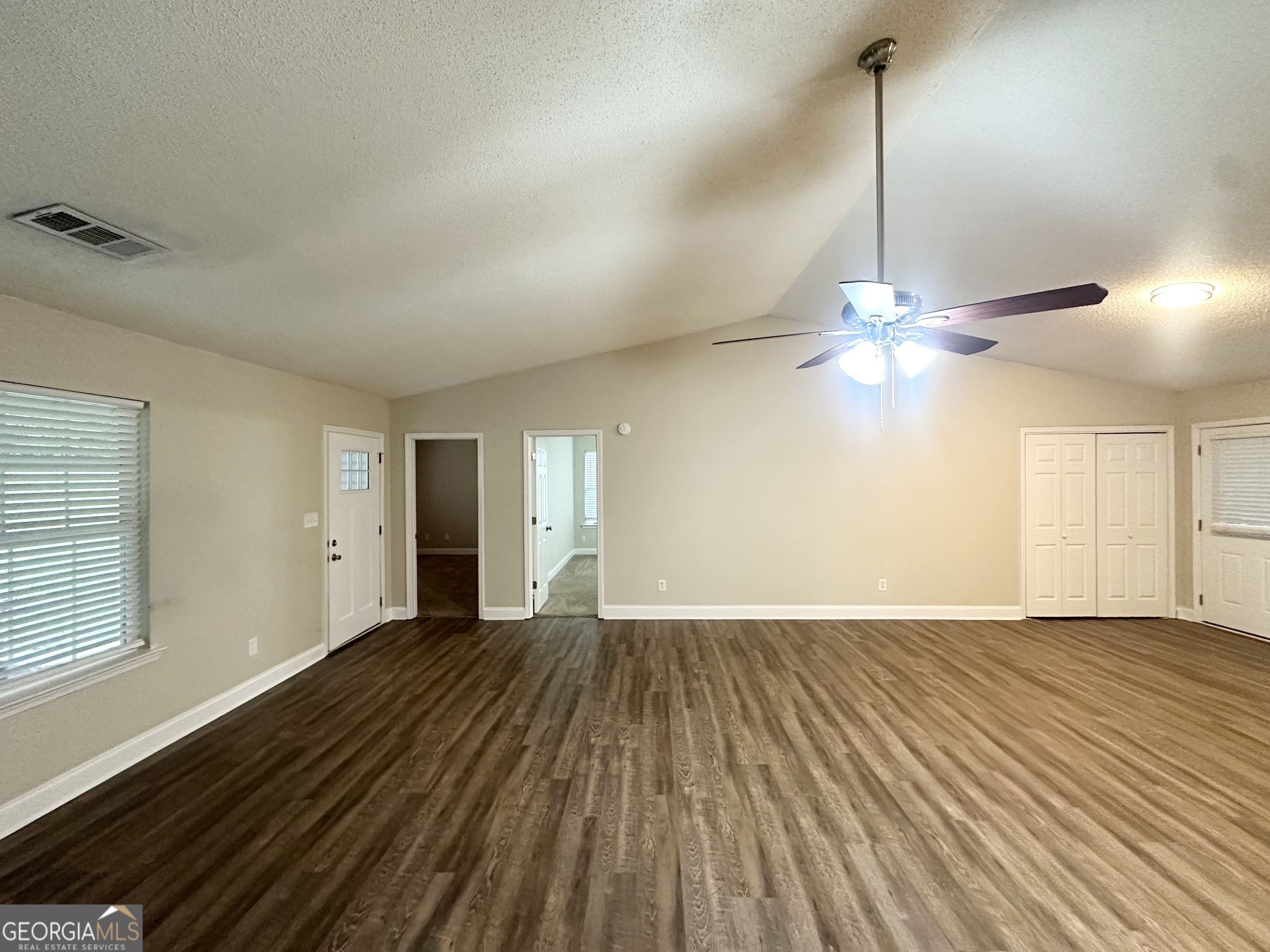 221 Courthouse Park DR