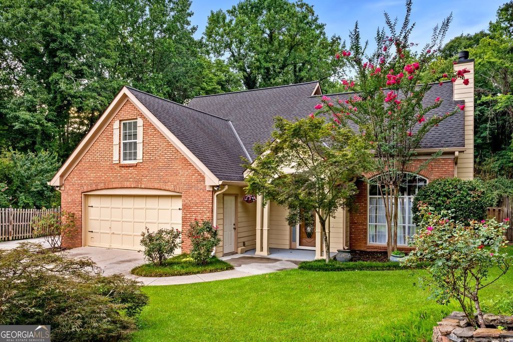 Photo of 4042 GABLES Ct, Buford, GA 30519 (MLS # 10656092)