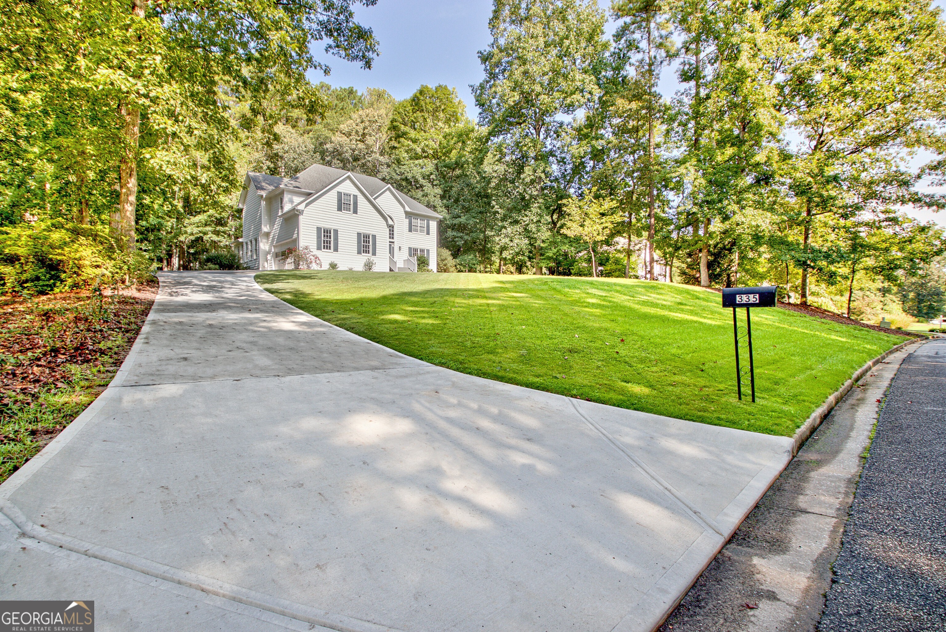 335 Weeping Willow WAY