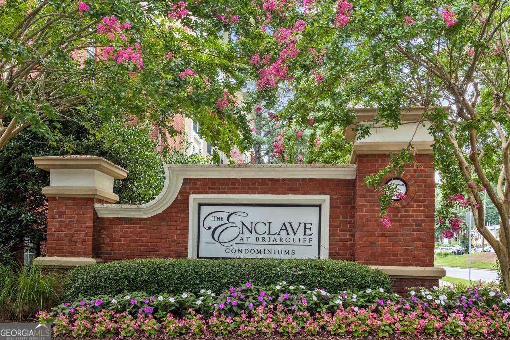 Photo of 1128 Westchester Ridge NE, Brookhaven, GA 30329 (MLS # 10724687)