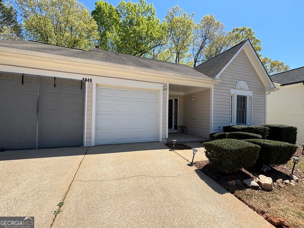 Photo of 4949 Penscot Way, Stone Mountain, GA 30088 (MLS # 10730225)