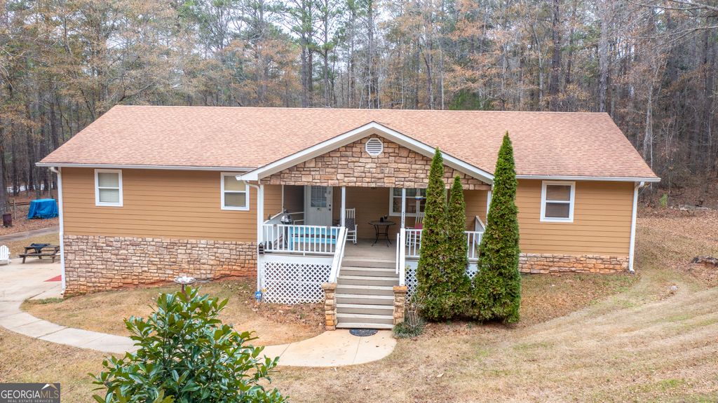 Photo of 6290 Highway 54, Sharpsburg, GA 30277 (MLS # 10661286)
