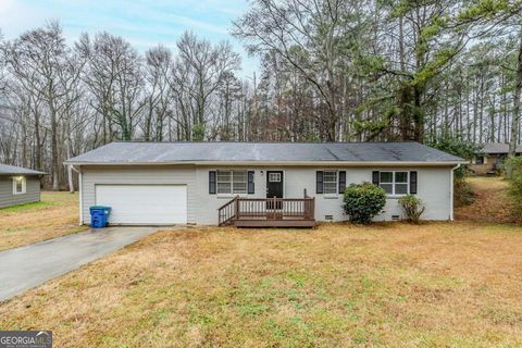 6120 Gwendoline DR Atlanta GA 30349