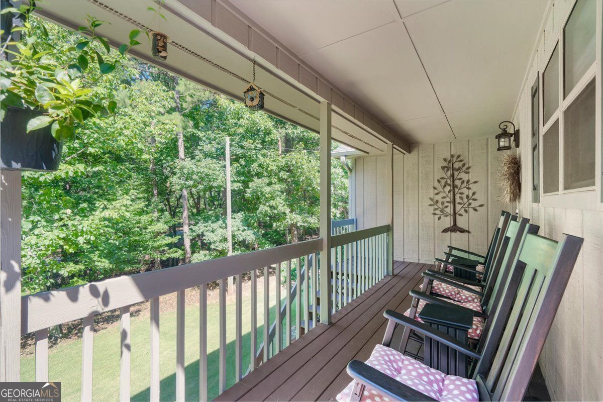 85 Winding WAY