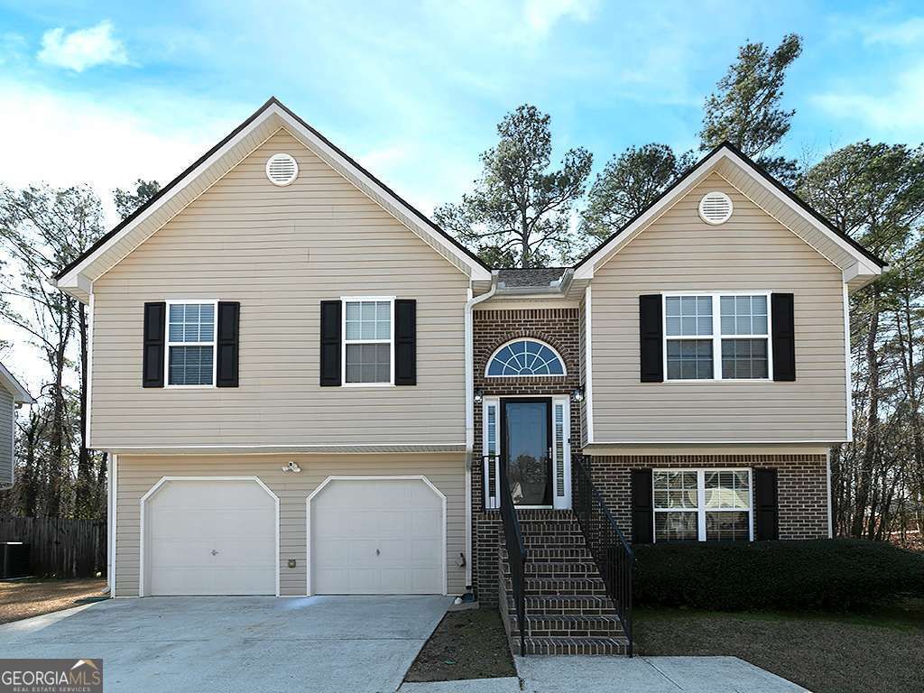 Photo of 1959 Oakbluff Drive, Austell, GA 30106 (MLS # 10689587)