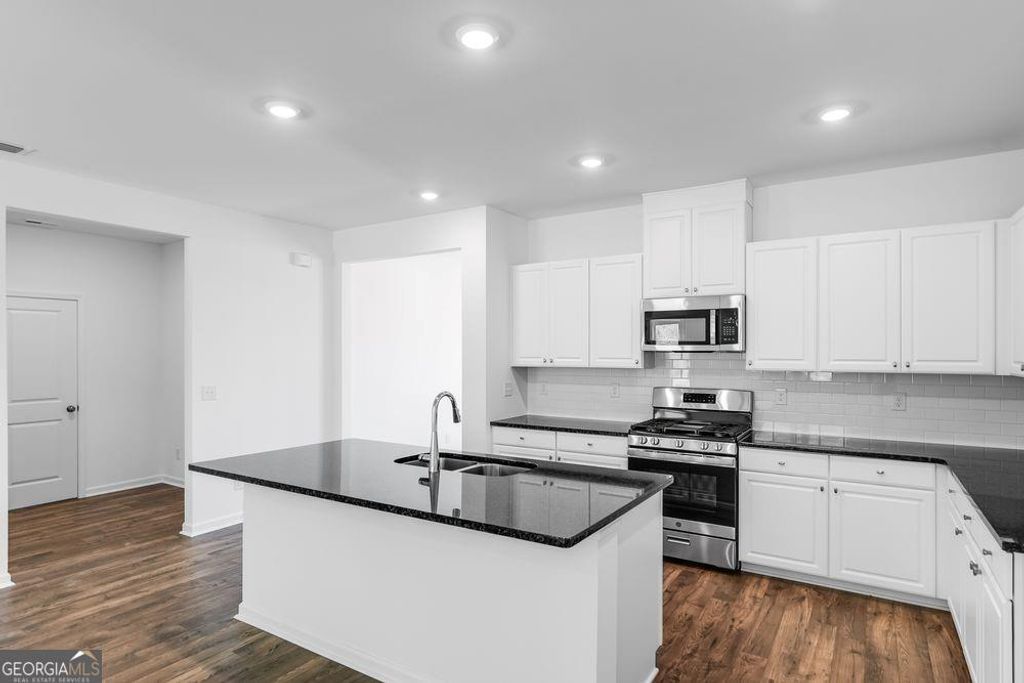 Photo of 233 Groveton Court, Euharlee, GA 30145 (MLS # 10676808)