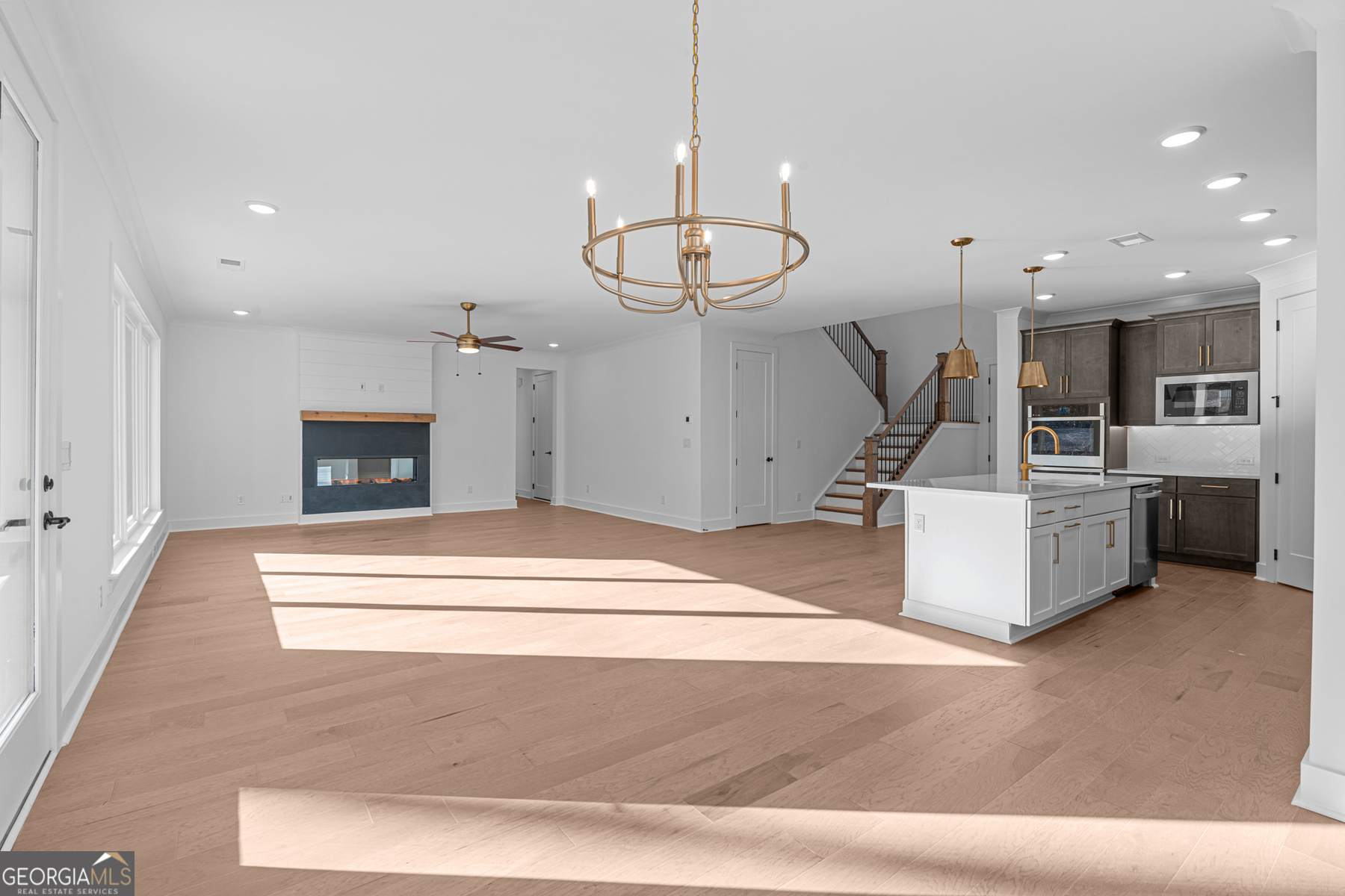 Ellis - Residential