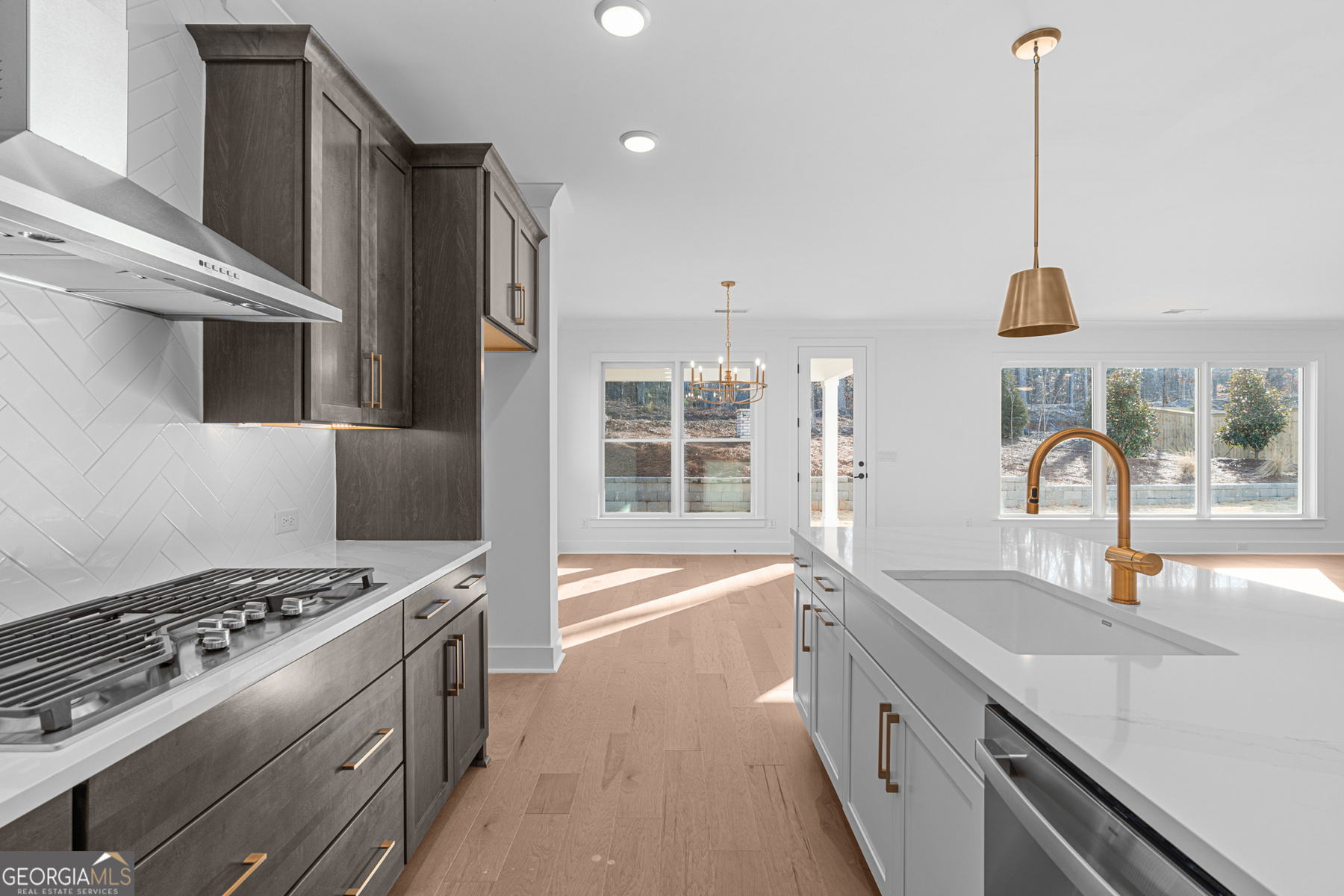 Ellis - Residential