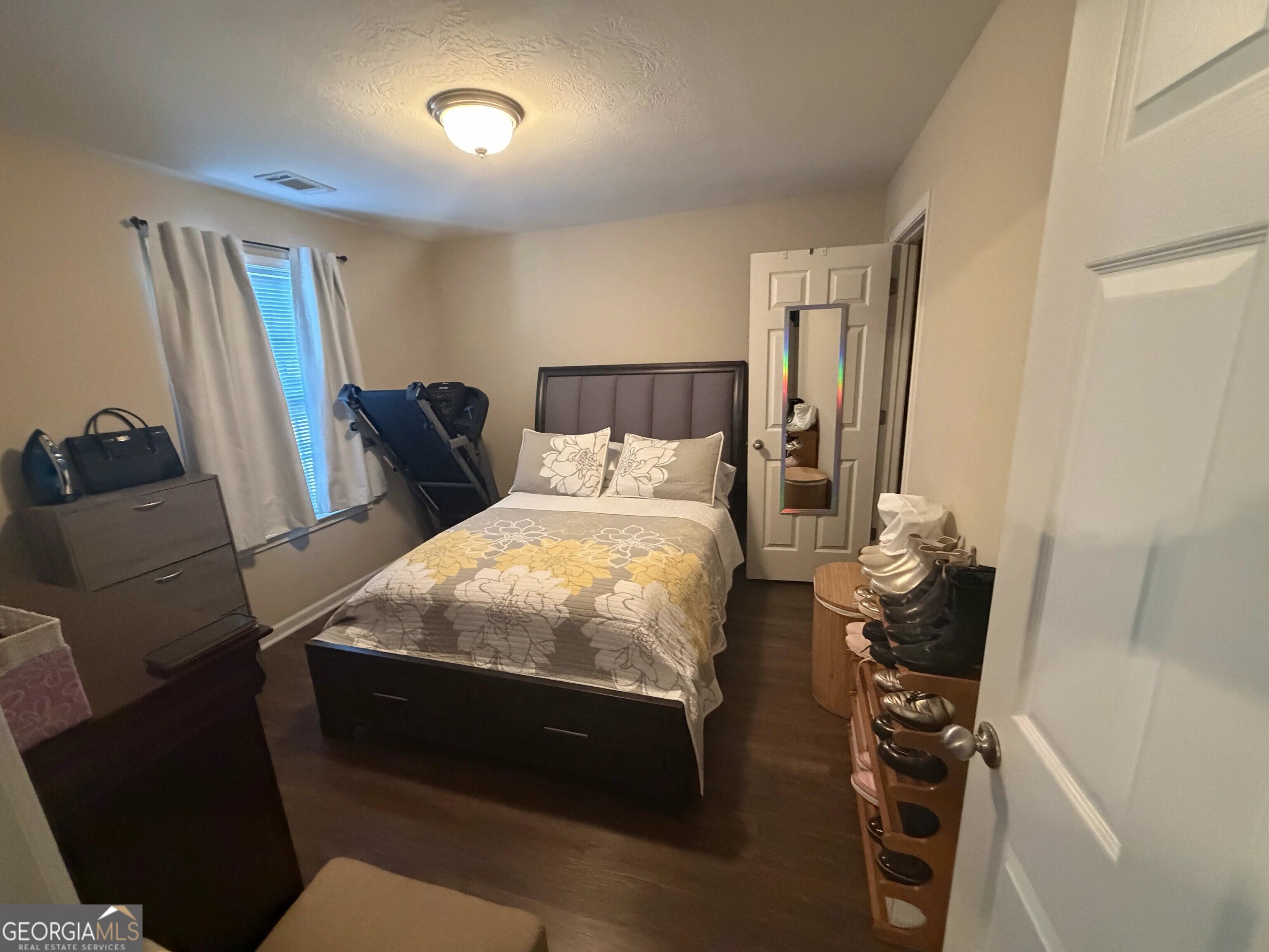 1808 Lauren LN