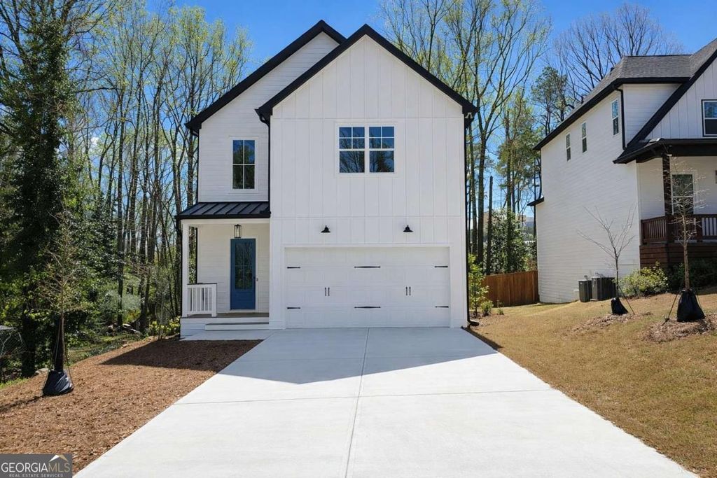 Photo of 1664 Crestridge Drive SE, Marietta, GA 30067 (MLS # 10727991)