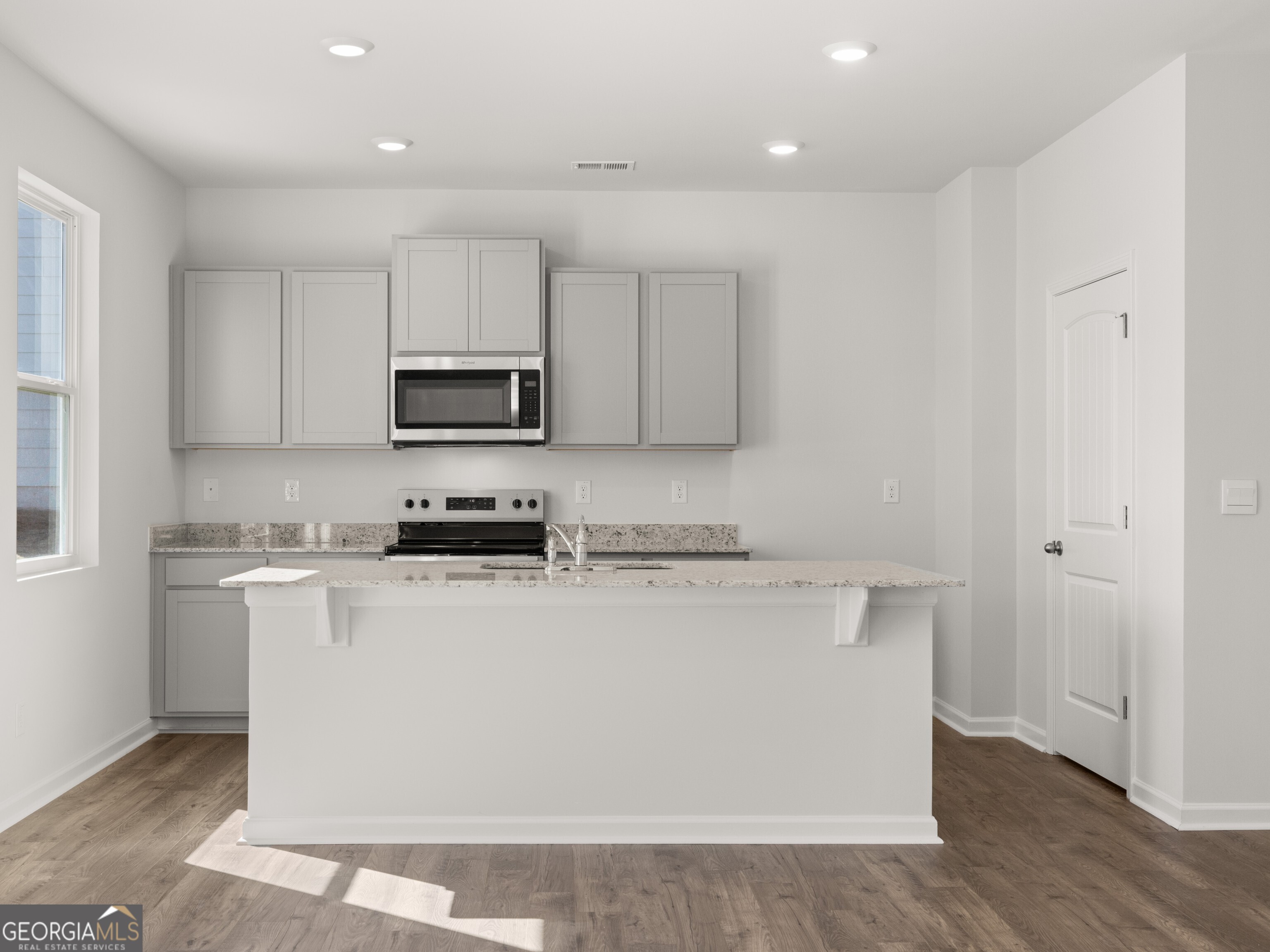13 Coggins PL