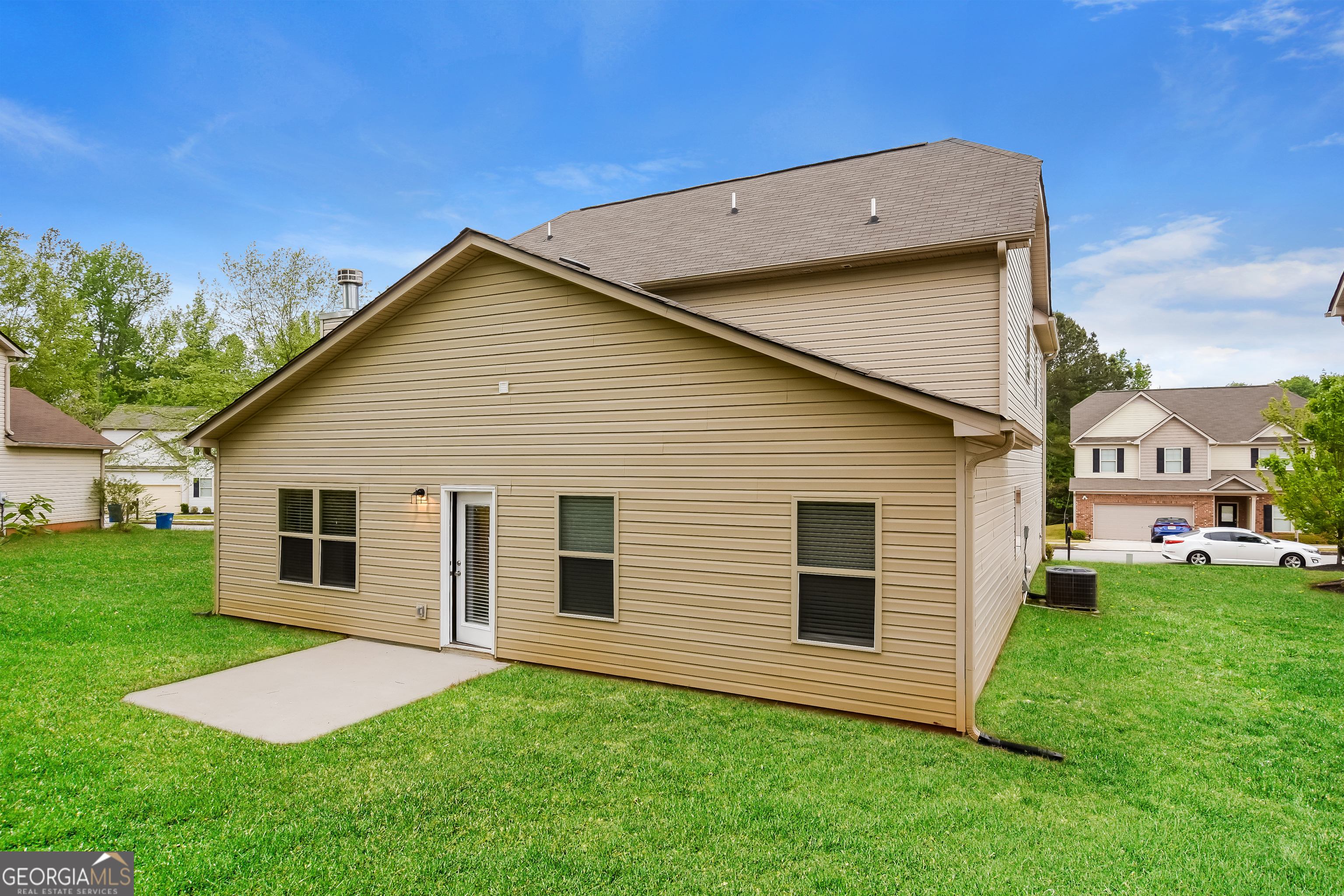 228 Stephens Mill DR