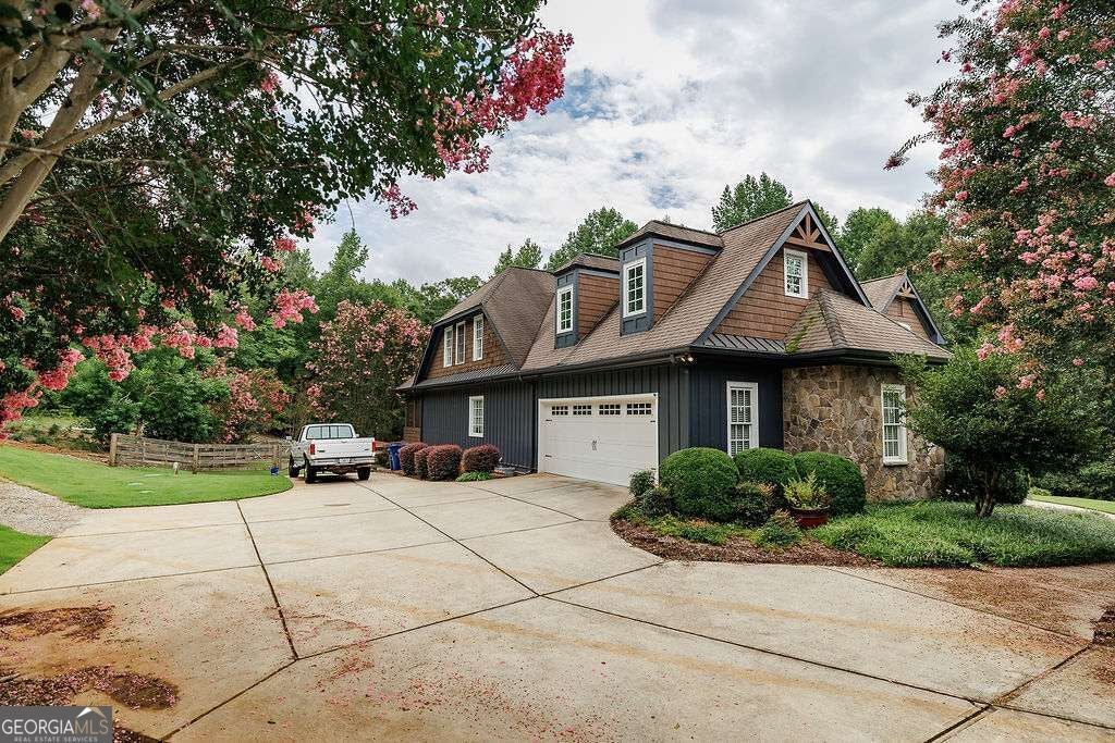 2226 Allens WAY