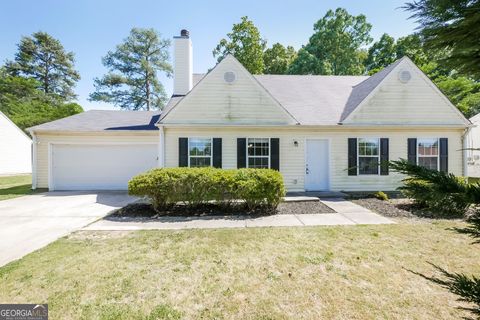 Photo of 2703 Holly Berry Drive, Ellenwood, GA 30294 (MLS # 10619152)
