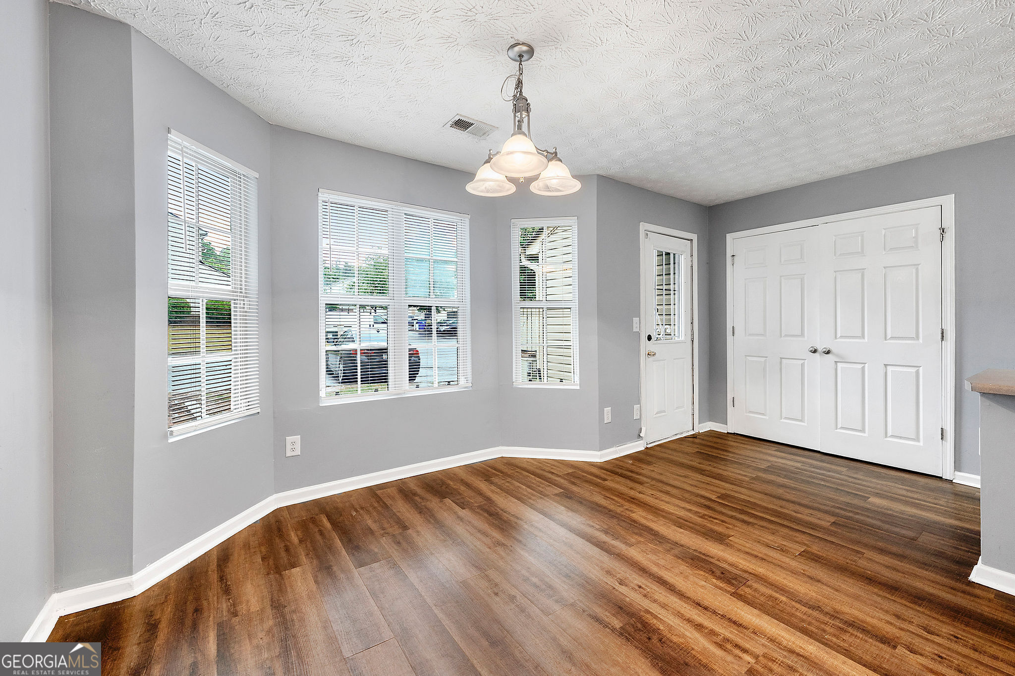4413 Pinscher ST