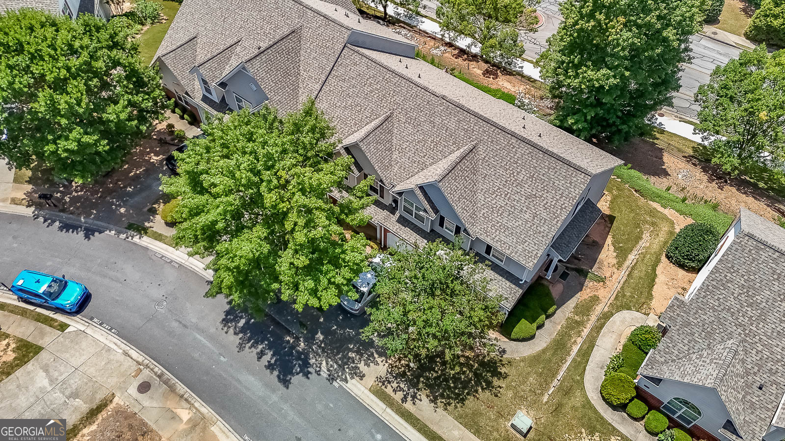 2414 Suwanee Pointe DR