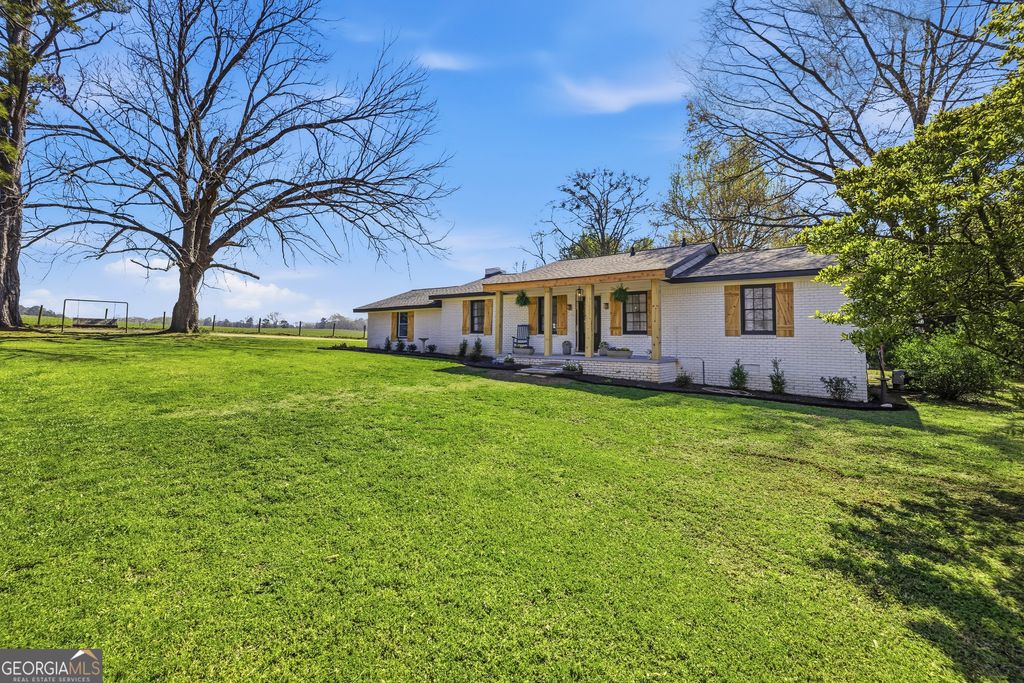 Photo of 1000 Amber Stapp Studdard Road, Social Circle, GA 30025 (MLS # 10715639)