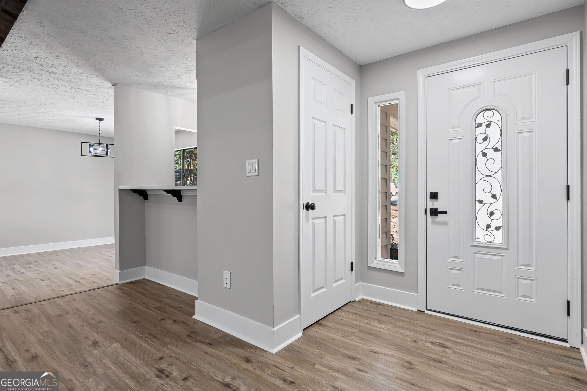 255 Avalon WAY