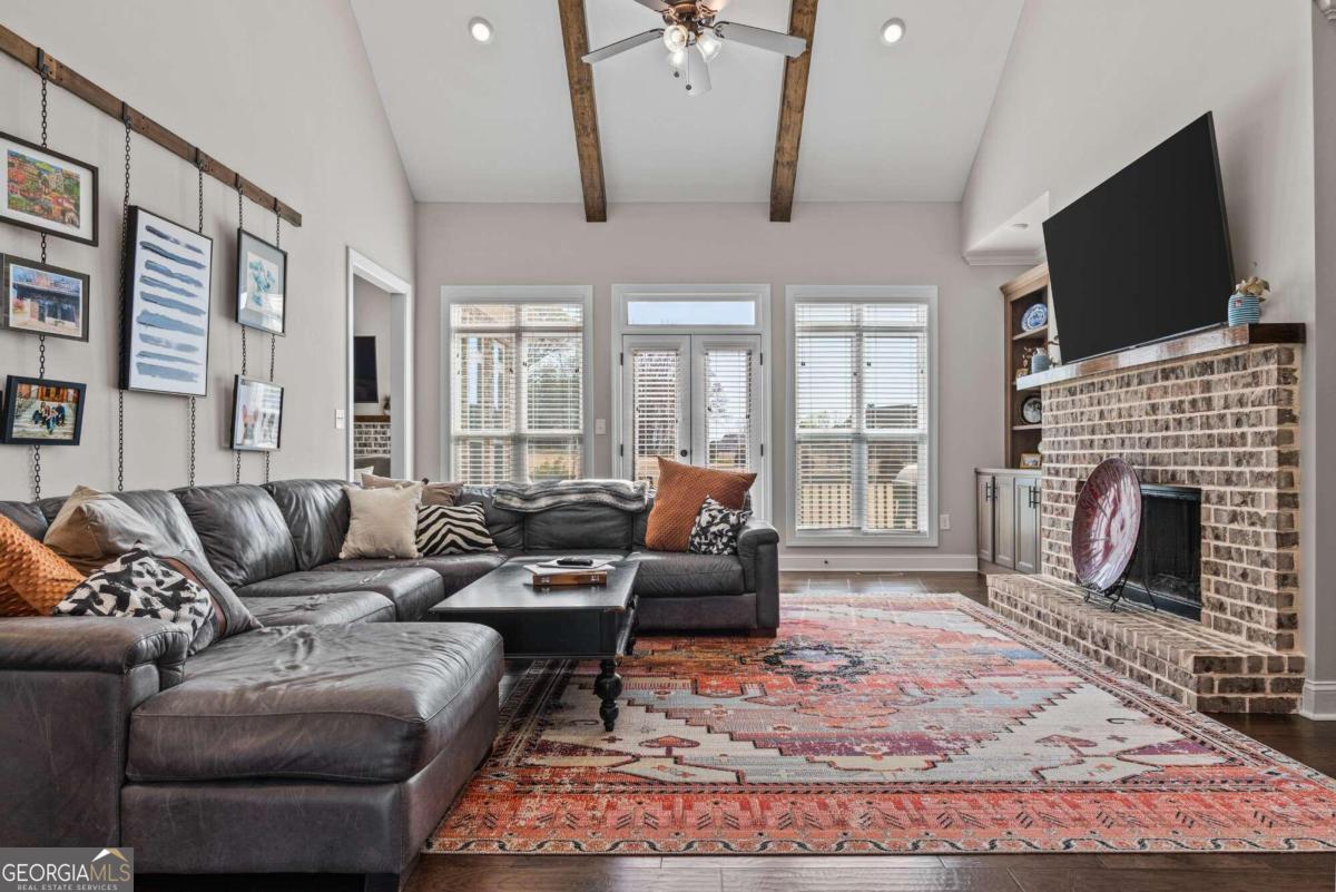 1118 Coralbell DR